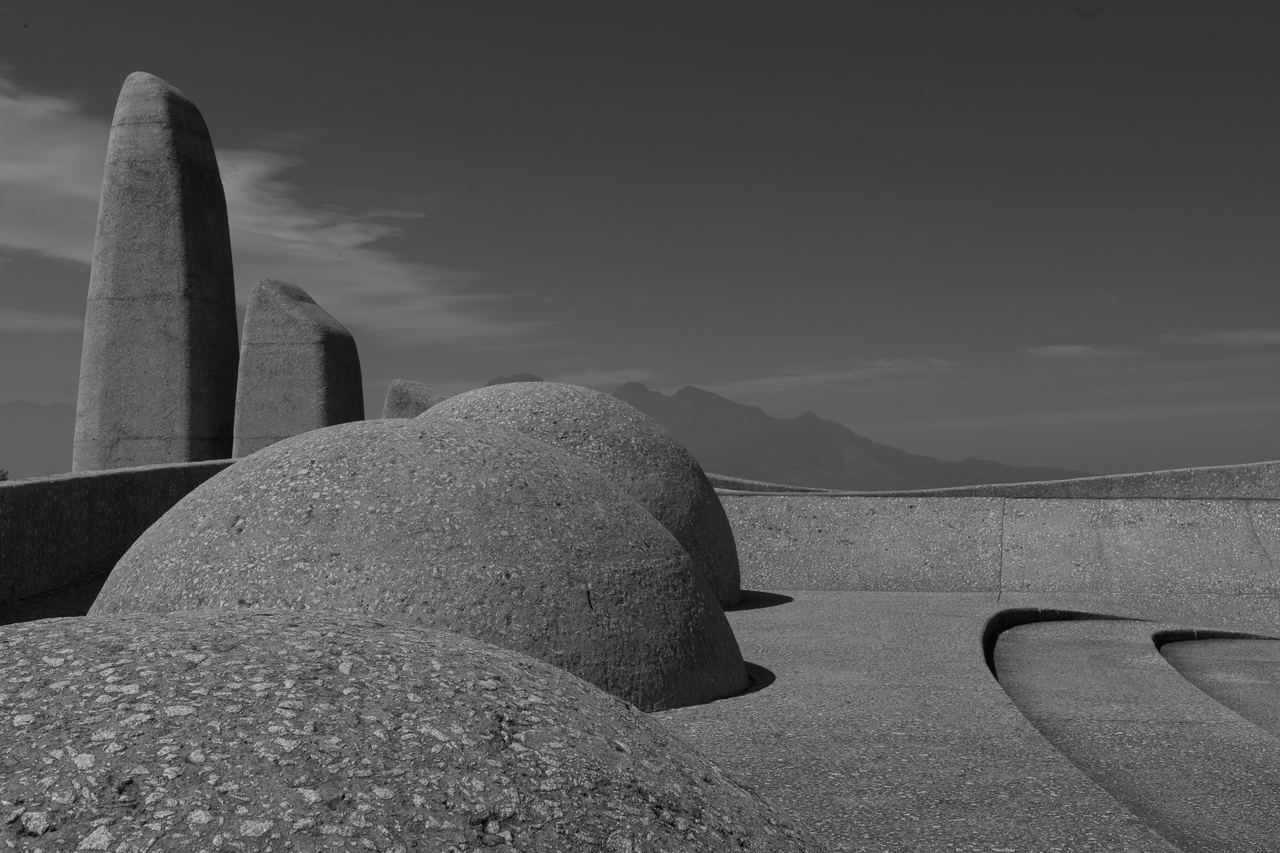 Monument – Foto 1